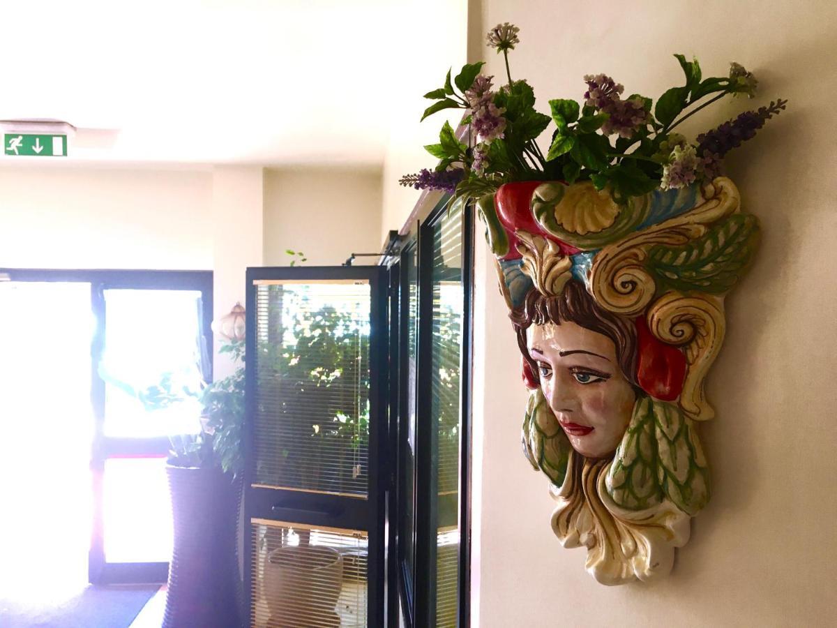 Hotel Ping Pong Lido di Ostia Zewnętrze zdjęcie