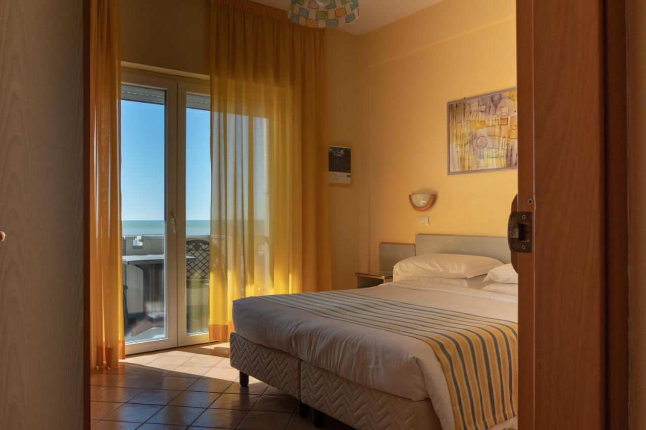 Hotel Ping Pong Lido di Ostia Zewnętrze zdjęcie