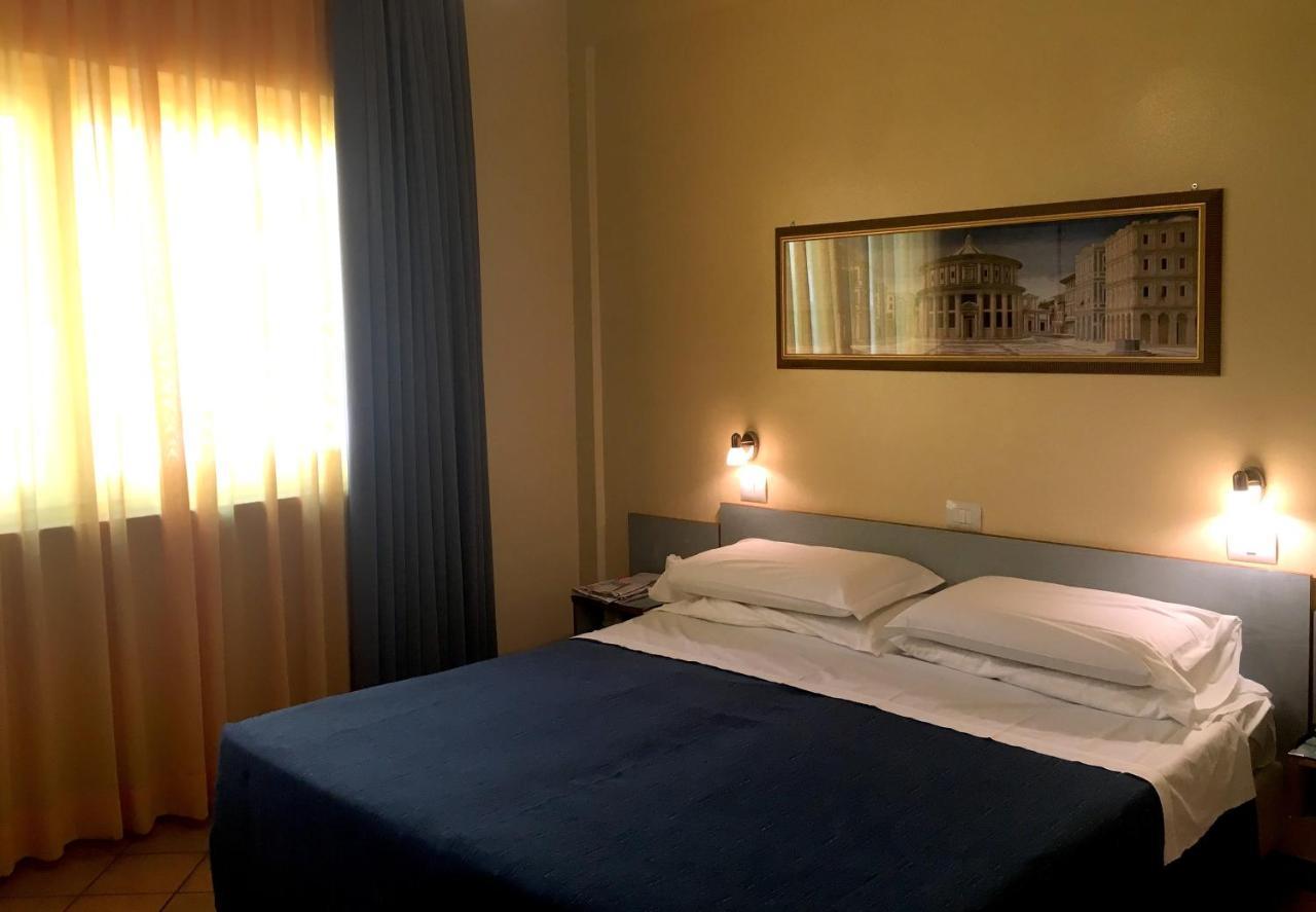 Hotel Ping Pong Lido di Ostia Zewnętrze zdjęcie