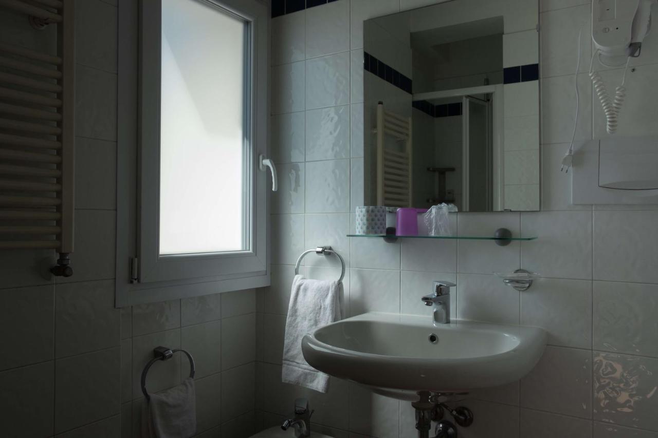 Hotel Ping Pong Lido di Ostia Zewnętrze zdjęcie