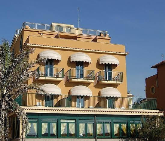 Hotel Ping Pong Lido di Ostia Zewnętrze zdjęcie